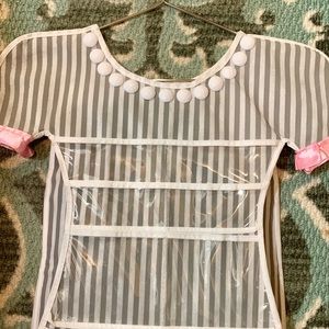 Hanging jewelry organizer